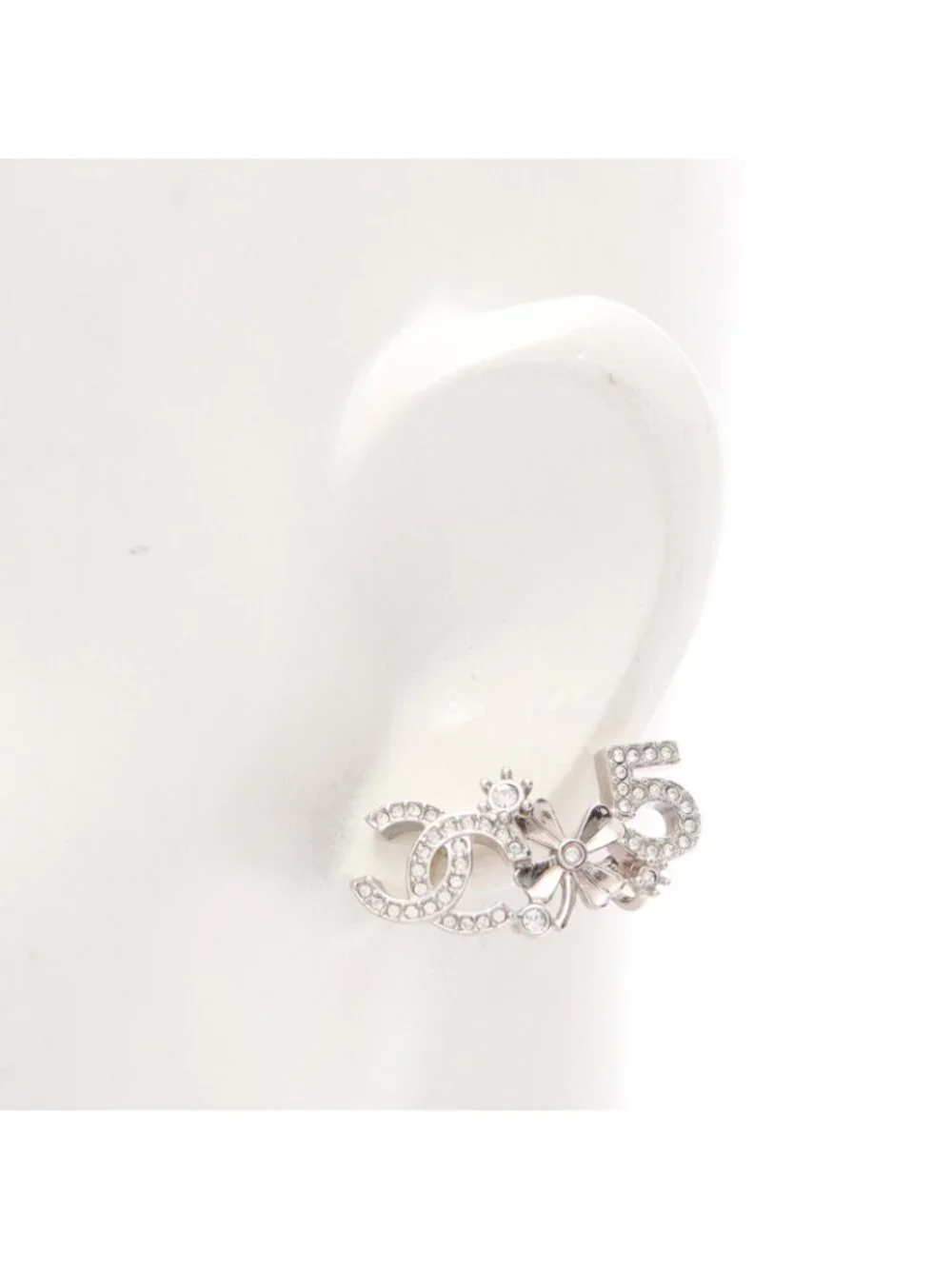 Chanel Earrings CC Logo No 5 Clover